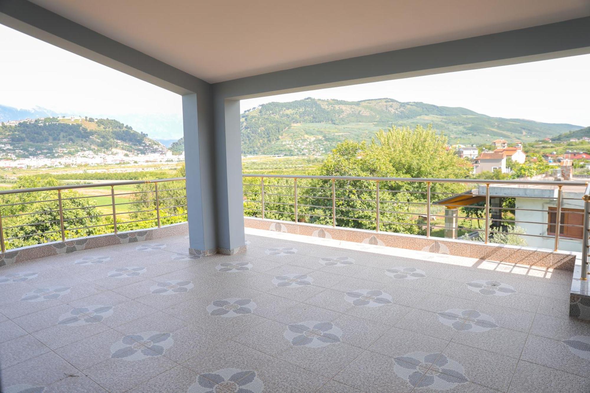 Amla'S Villa Berat Exterior foto